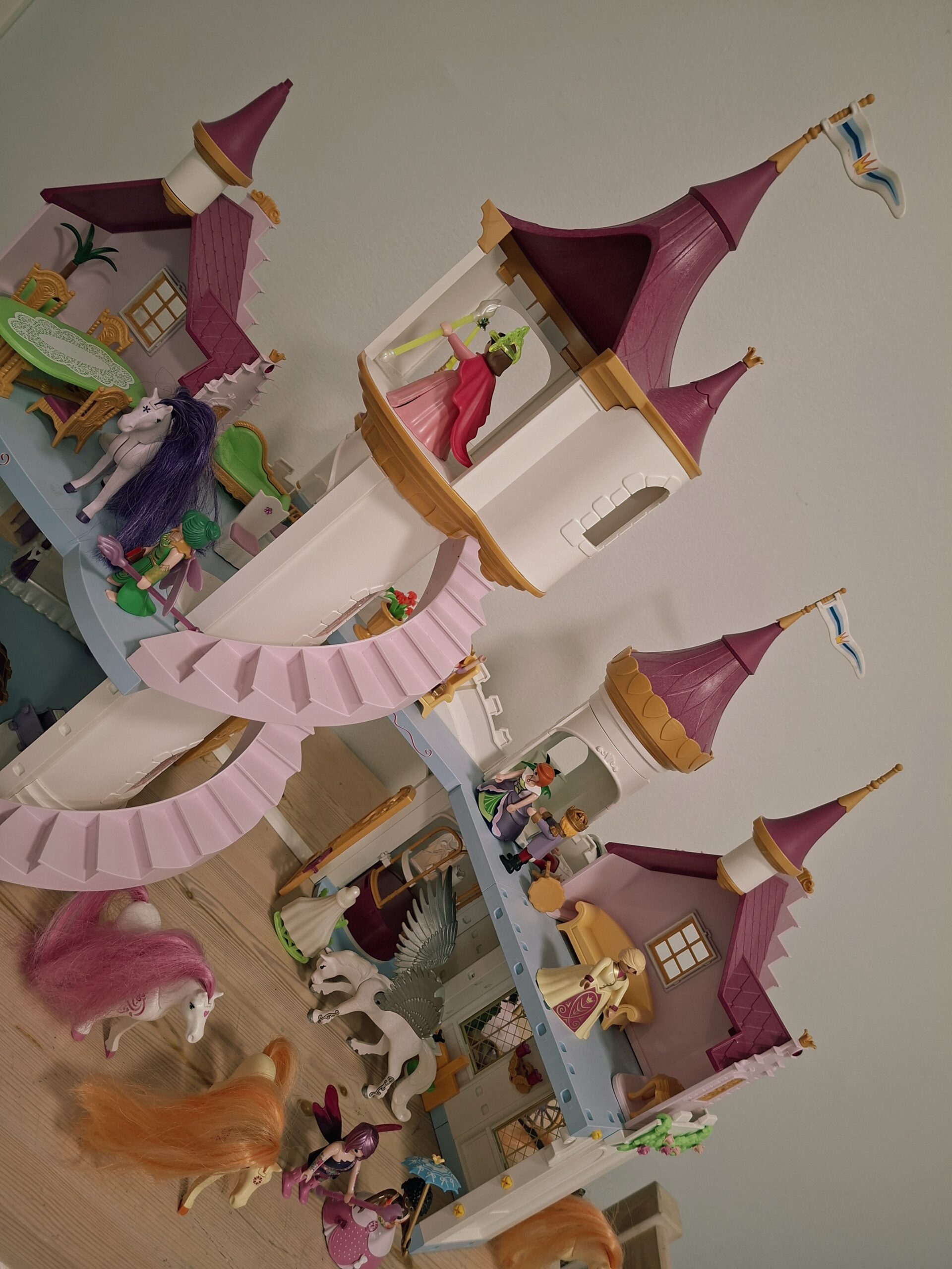 Mänguloss Feya mängutoas